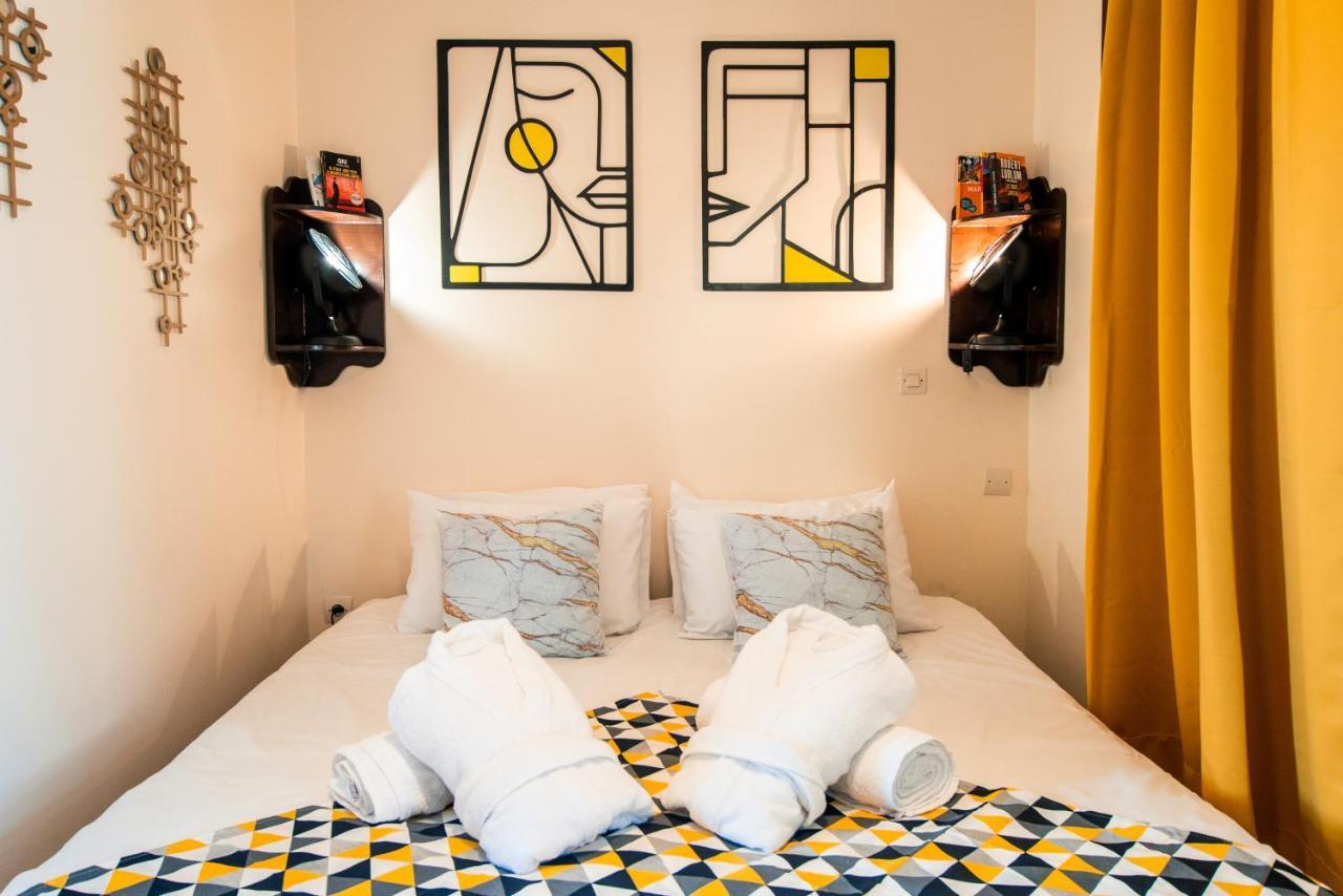 Arthouse Cinema Hotel Szavíra Kültér fotó