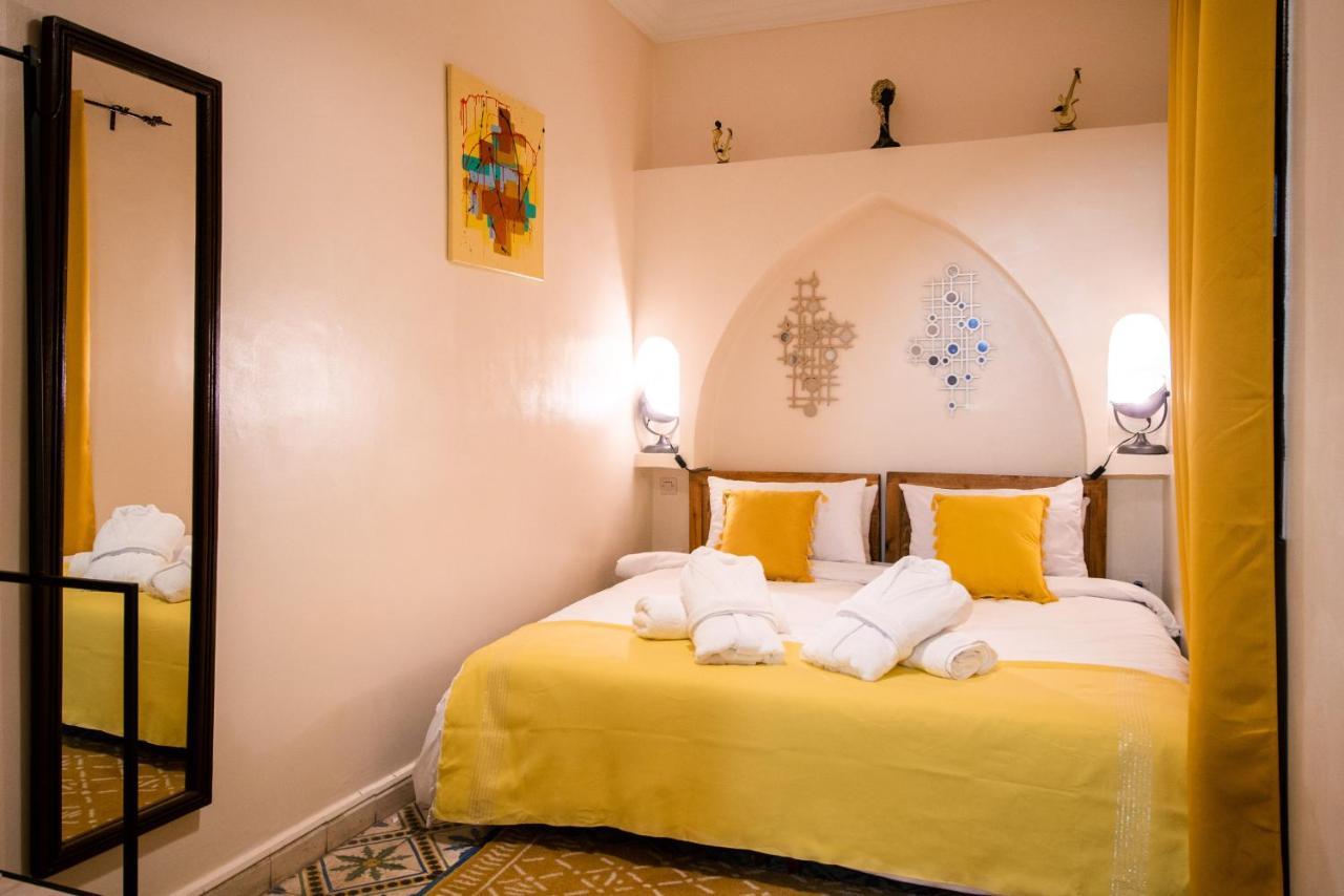 Arthouse Cinema Hotel Szavíra Kültér fotó