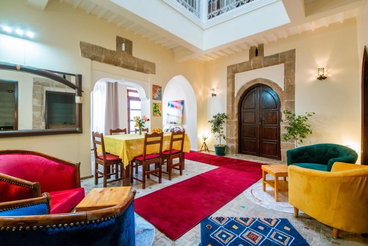 Arthouse Cinema Hotel Szavíra Kültér fotó