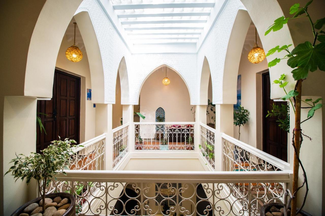 Arthouse Cinema Hotel Szavíra Kültér fotó